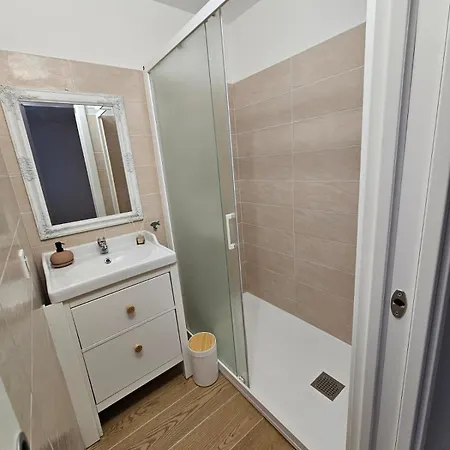 Elegant And Well-equipped T1 Bis * 멍똥